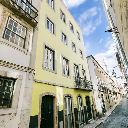 Apartment Bairro Alto Design